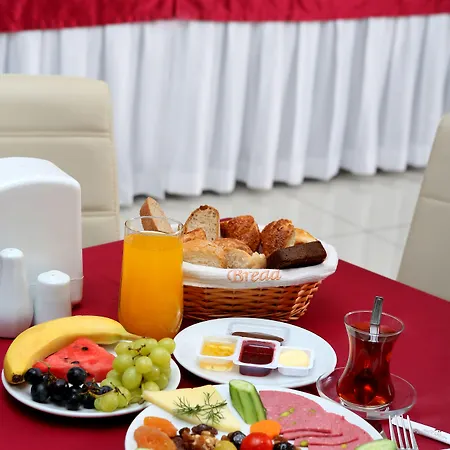Avcilar Hotell 3*