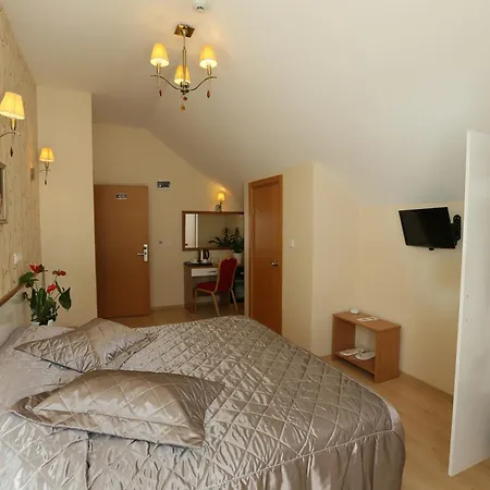 Hotell Avcilar 3*