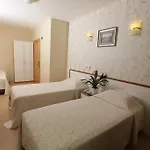 Отель Avcilar 3*