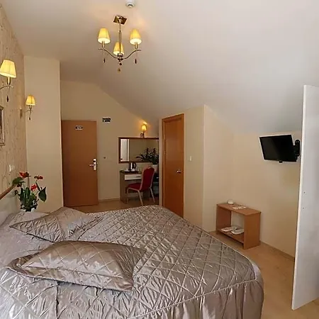 Отель Avcilar 3*